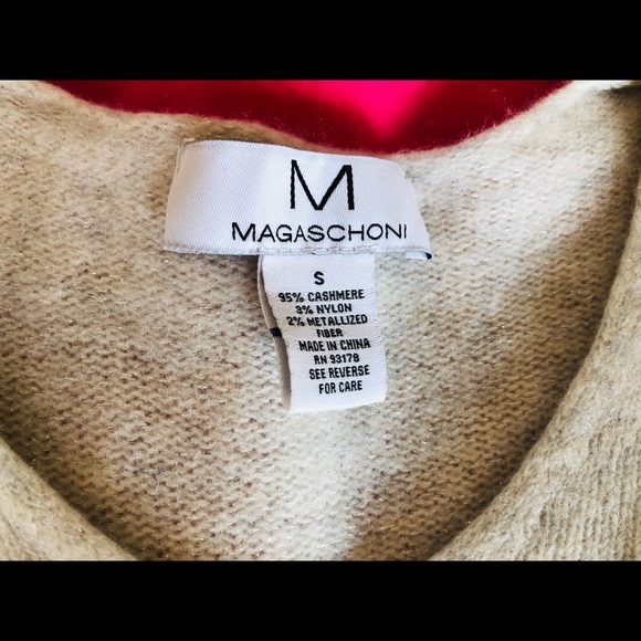 Magaschoni Cream/Silver Shiny V-Neck Cashmere Sweater - Picture 2 of 2